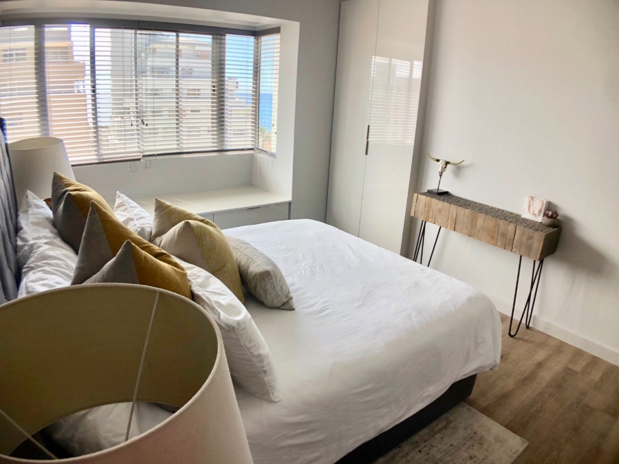 2 Bedroom Property for Sale in Sea Point Western Cape